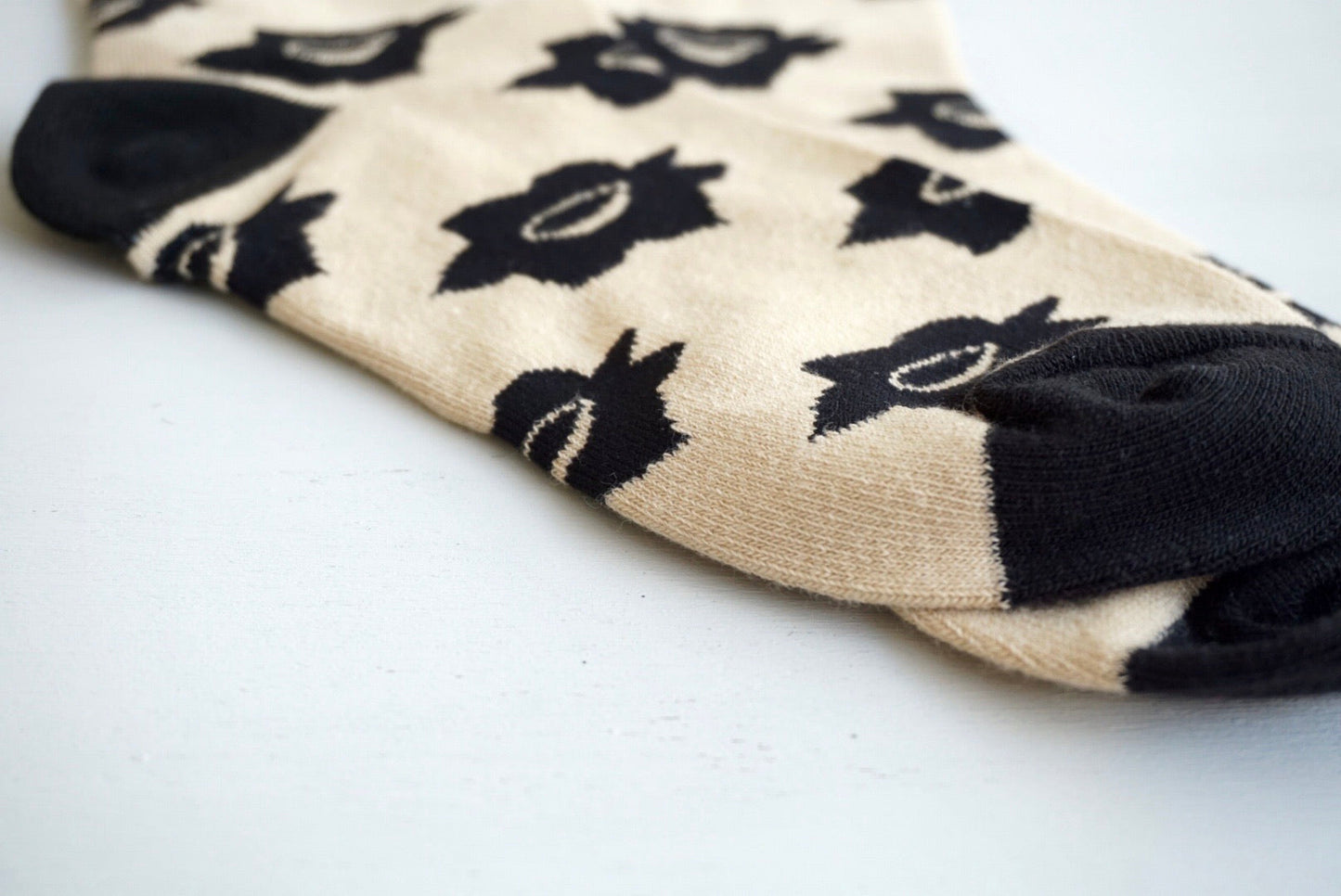 GOC Floral Socks - little daffodils milk tea