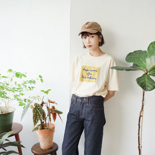 GOC US Cotton "Dawn comes after the darkness" memo of hope T-shirt - Beige