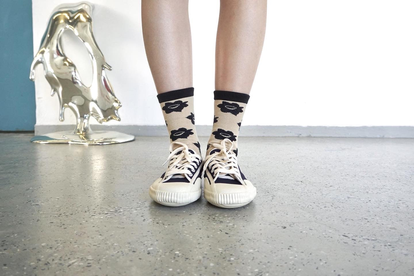 GOC Floral Socks - little daffodils milk tea